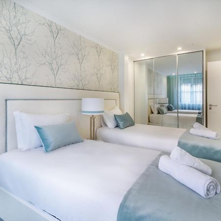 Whome City Chic Escape: Your Stylish Haven In Downtown Lisboa Eksteriør billede
