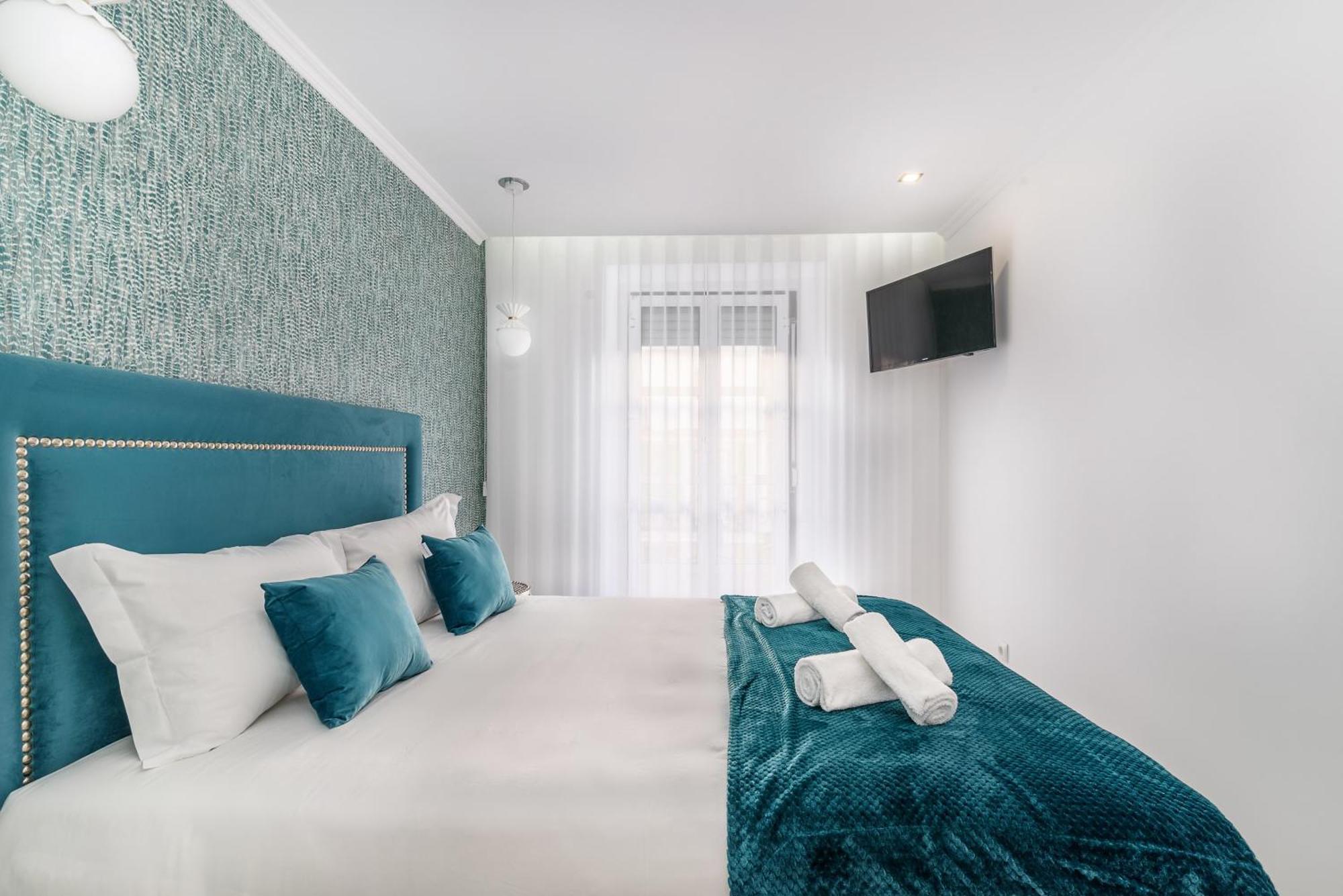 Whome City Chic Escape: Your Stylish Haven In Downtown Lisboa Eksteriør billede