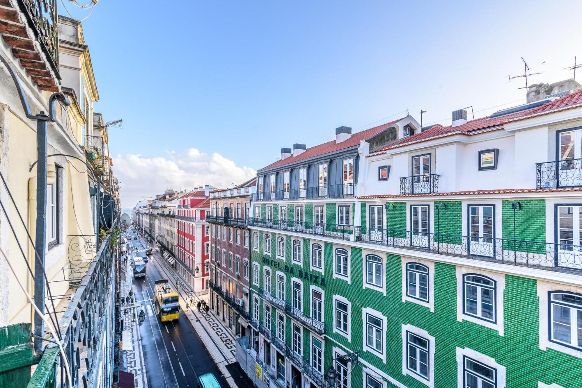 Whome City Chic Escape: Your Stylish Haven In Downtown Lisboa Eksteriør billede